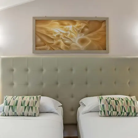 Plaza Guest house *