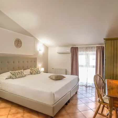 Guest house Plaza *