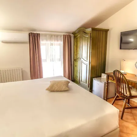 Guest house Plaza