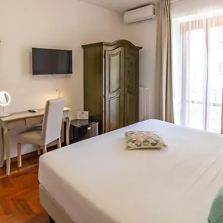 Guest house Plaza *
